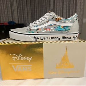 Disney World VANS